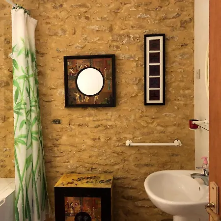 La Grange De Langlade Bed & Breakfast *